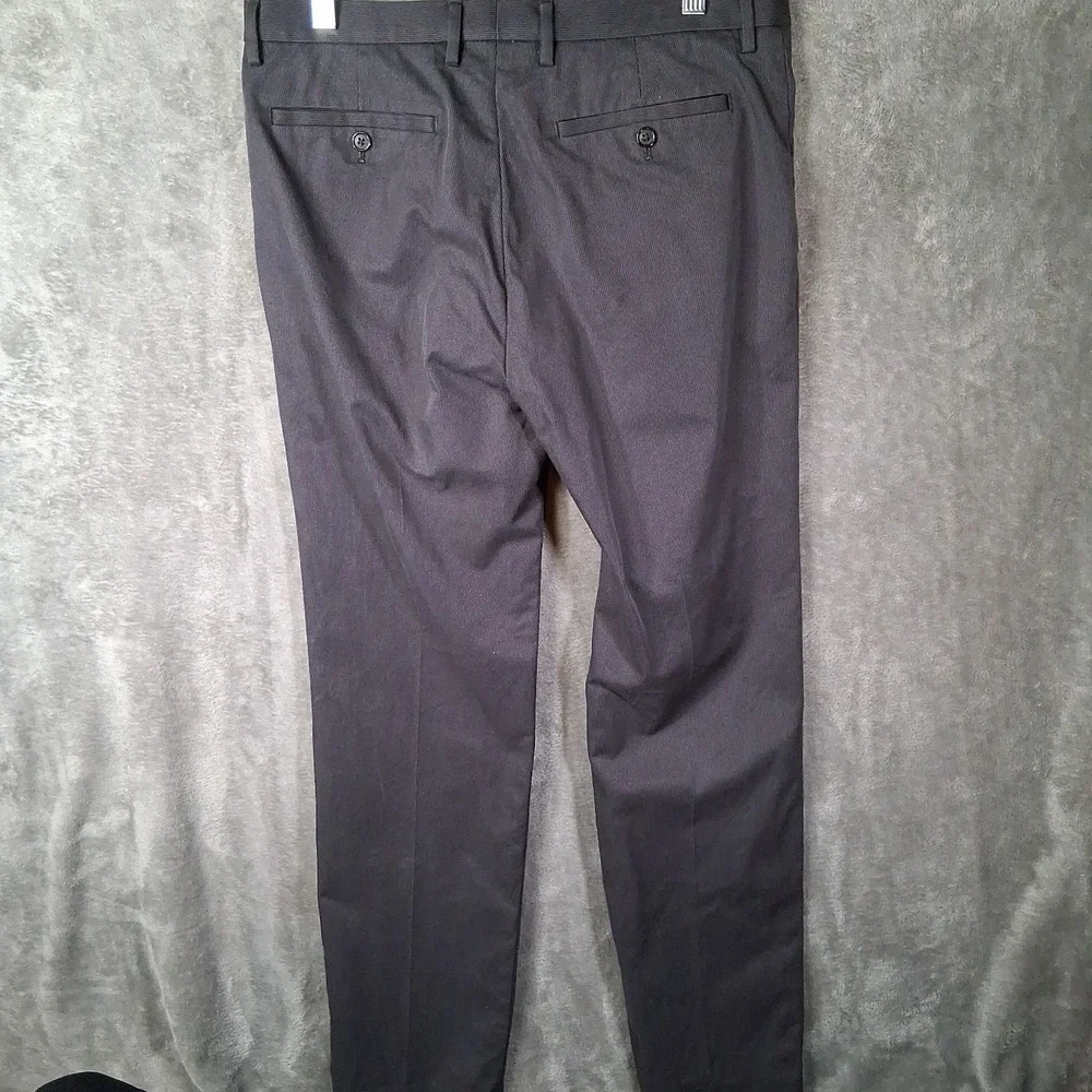 Banana Republic tears used